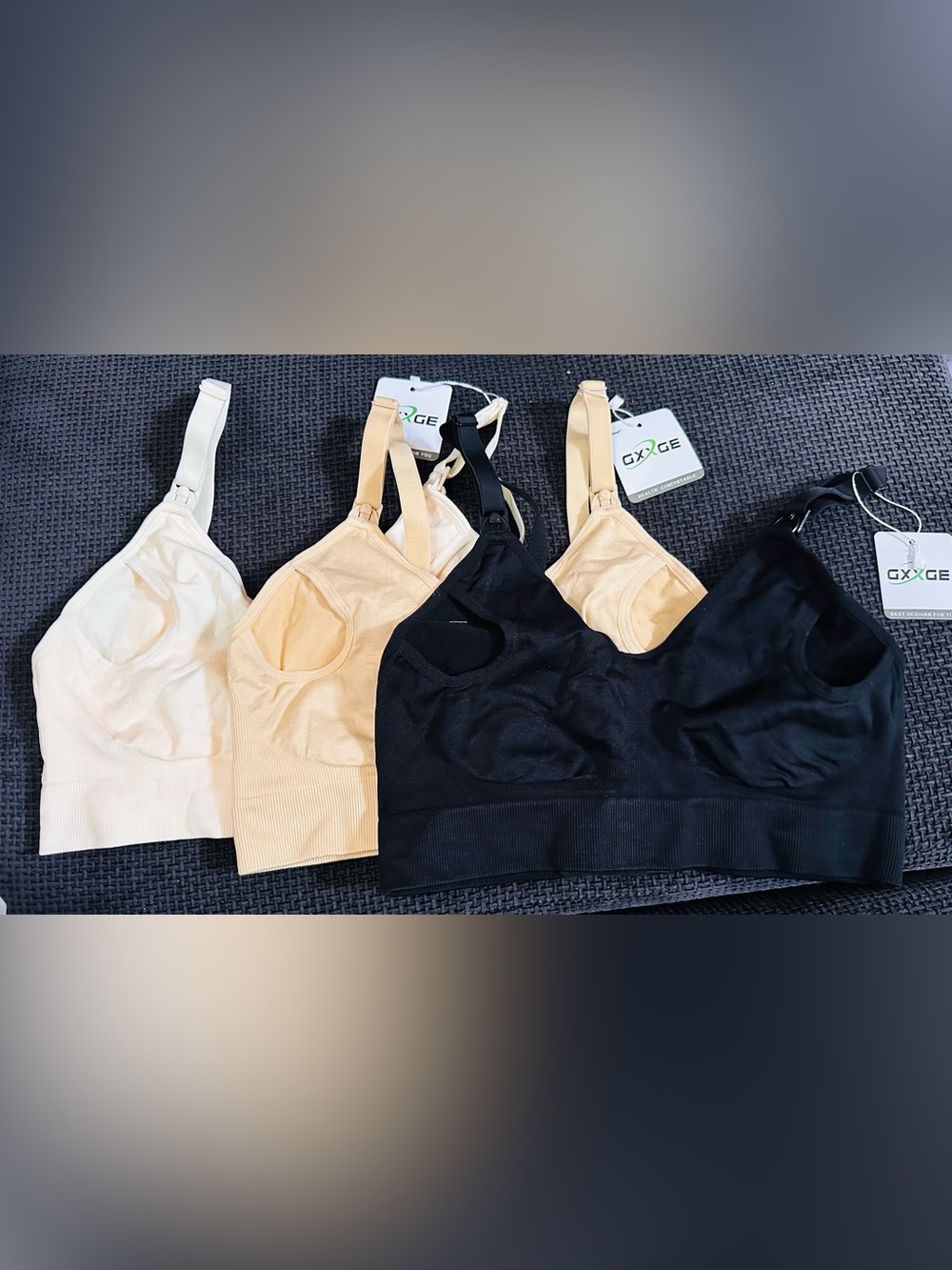 Amazon Essentials Wireless Seamless Bras - Black, Beige, Cream